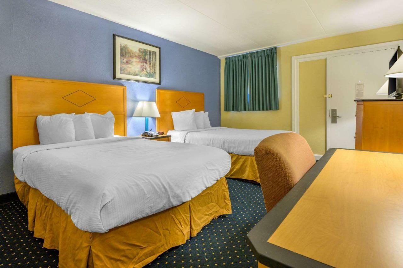Aire Hotel Lebanon Hershey Exterior photo